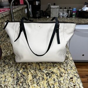 EUC Authentic Kate Spade Leather Handbag 13X19